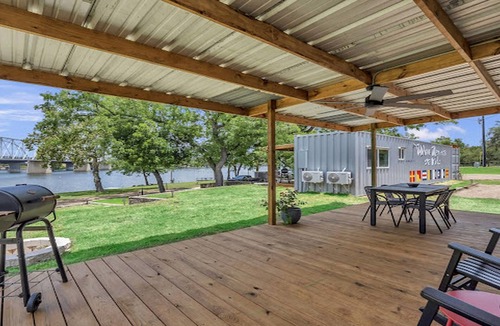 Buchanan Dam House | The Nauti Nash: Tiny Haus on Inks Lake