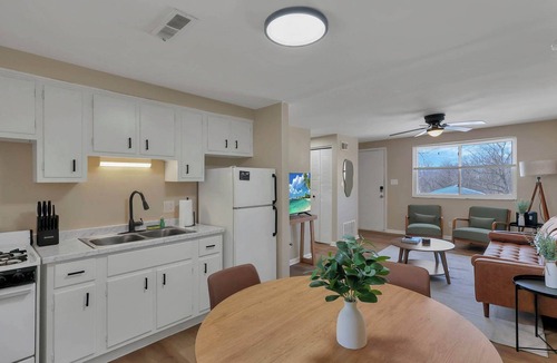 Merion Village Apartment | The Neff Nest - 1 BR Flat
