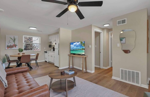 Merion Village Apartment | The Neff Nest - 1 BR Flat