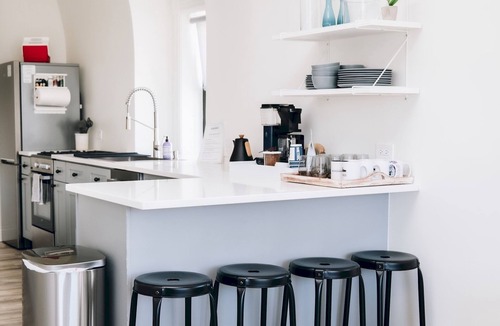 Park West Hotel | The Neighborhood Hotel - Lincoln Park