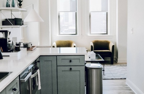 Park West Hotel | The Neighborhood Hotel - Lincoln Park