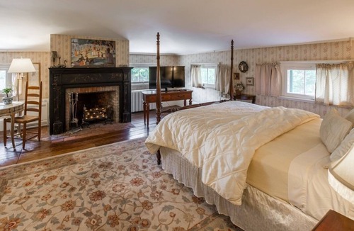 Long Valley Bed & Breakfast | The Neighbour House B&B