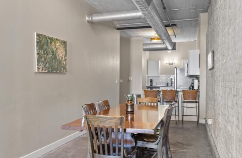 Downtown Apartment | The Nelson Lofts - Unit 5 (3 BR)