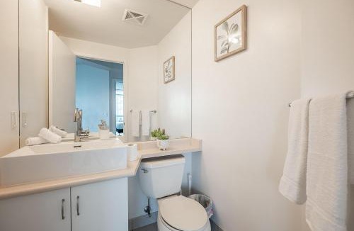 Fort York Apartment | The Neptune I Suites