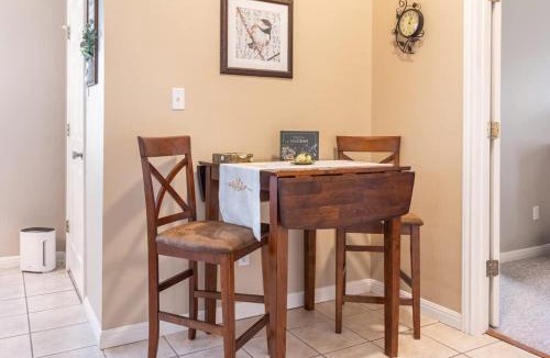 Waco House | The Nest 1 Bedroom Suite 12 min from Magnolia