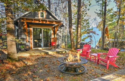 Valley Hill House | The Nest | 3 Side-by-Side Homes w/Hot Tub & Views