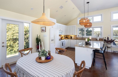 Upper Blandford House | The Nest at Deep Cove