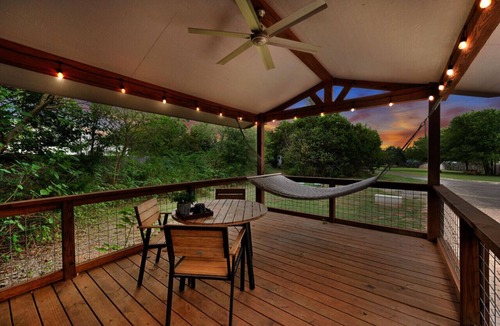 Waco House | The Nest - Cozy Cottage Near Baylor and Magnolia