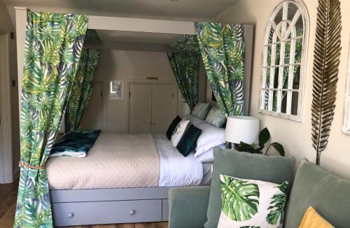 Sheffield Green House | The Nest Danehill