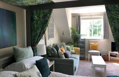 Sheffield Green House | The Nest Danehill