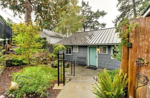 La Conner House | The Nest Gorgeous Waterfront La Conner Getaway!