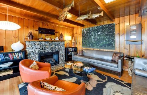 La Conner House | The Nest Gorgeous Waterfront La Conner Getaway!