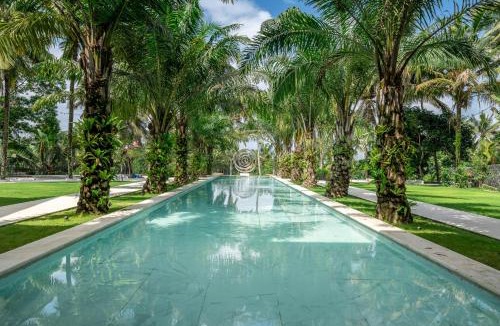 Melayang Villa | The Nest- Panoramic Jungle Luxury Estate with Helipad and Huge Pool