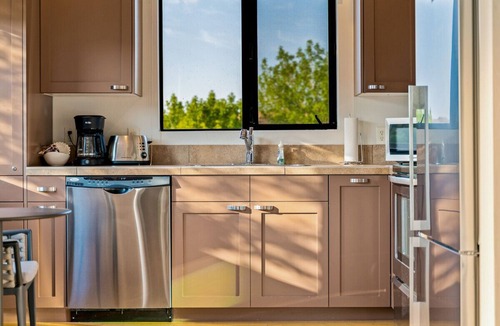 Kayenta Condo | The Nest - Second Floor Studio Suite w/Red Rock Views