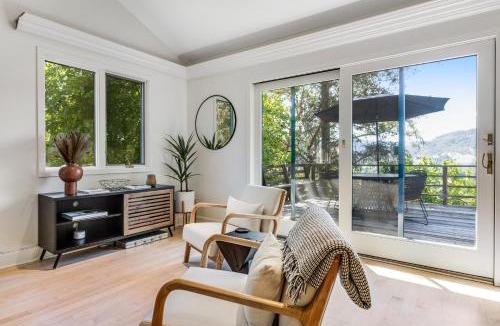 Cloverdale House | The Nest