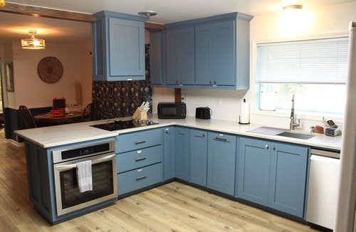 Downtown Klamath Falls House | The Nest with Firepit & Backyard Swings