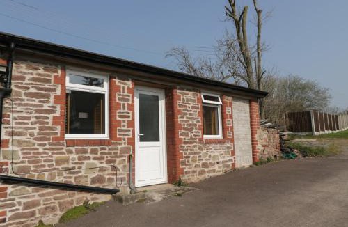 Lydney House | The Netherend Inn - Pet Friendly Haven