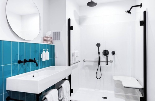 York Beach Hotel | The Nevada