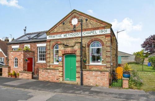 Great Hatfield House | The New Chapel