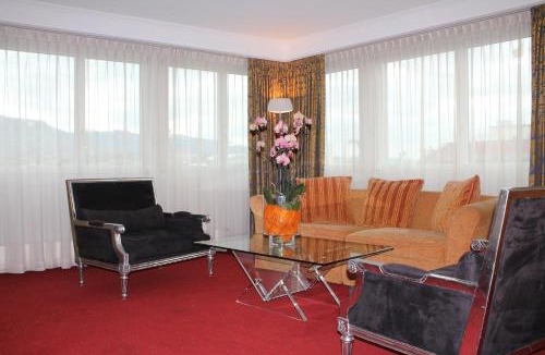 Saint-Gervais Les Bergues Hotel | The New Midi