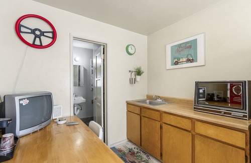 Moreno Valley Apartment | The New Star Motel Experience