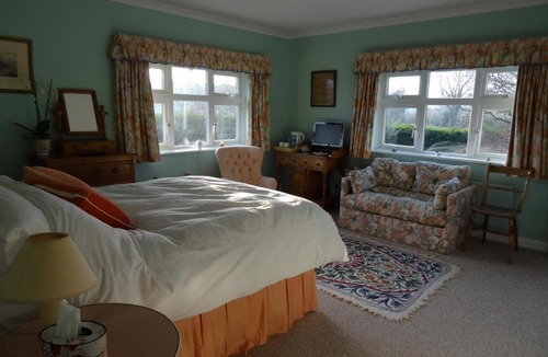 Baldock Bed & Breakfast | The Newnham White House
