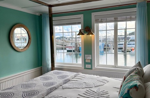 Newport Bed & Breakfast | The Newport Belle