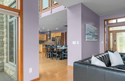 Tonawanda House | The Niagara Shores by Sul Lago