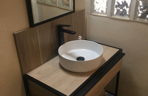 Vendargues Bed & Breakfast | The Nico Zen Home Workshop