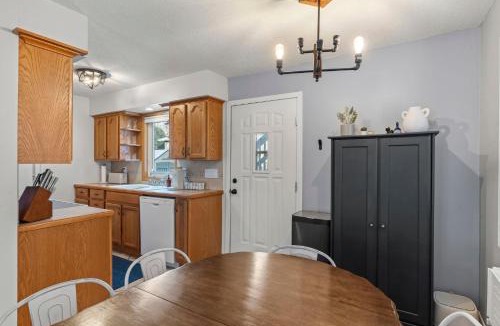 Southwest Minneapolis Apartment | The Nicollet Nook Unit 2