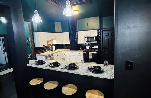 Williamsport Apartment | The Nightcap - Luxe 2BR - Downtown Williamsport