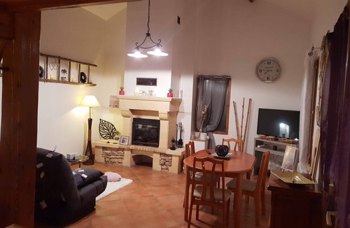 Bezenac Cottage | The Nightingale