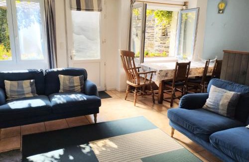 Laniscat Apartment | The Nightingales