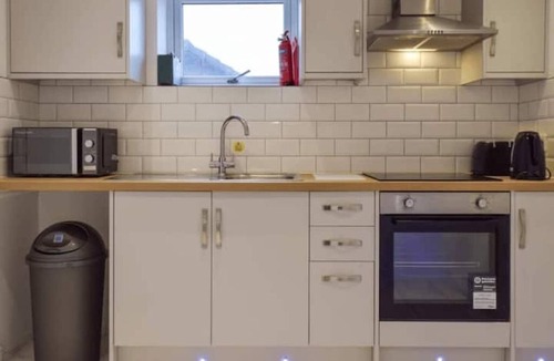 Huddersfield Apartment | The Nivora Suite