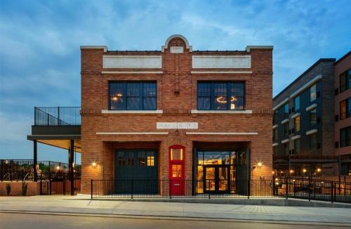 Fort Worth Hotel | The Nobleman Fort Worth, Tapestry Collection By Hilton