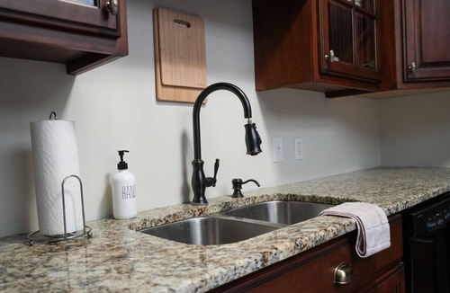 Demopolis Apartment | The Nook