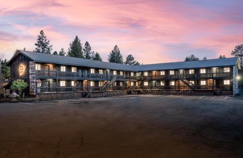 McCall Hotel | The Nordic Inn