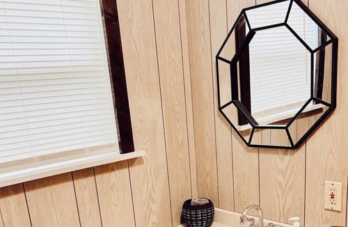 Piedmont Cabin | The Norman Rockwell