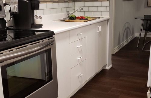 Barrie Apartment | The North Shore Suite