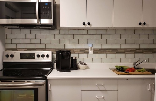 Barrie Apartment | The North Shore Suite