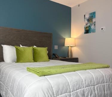 Presque Isle Hotel | The Northeastland Hotel