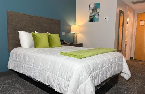 Presque Isle Hotel | The Northeastland Hotel
