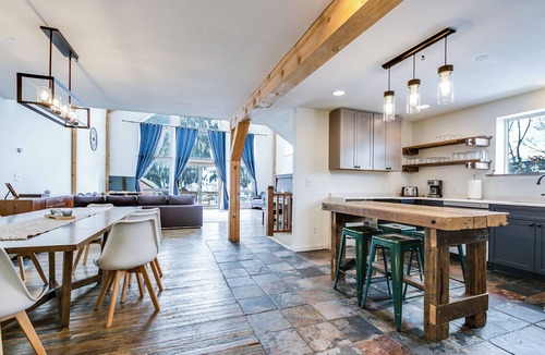 Silverton Apartment | The Northstar Saloon