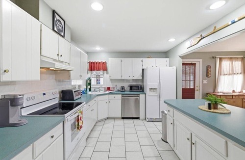 Briar Crest Woods House | The Nosey Doe Bungalow