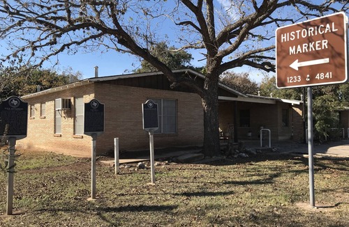 Barksdale Cabin | The Nueces River Retreat - Room #4