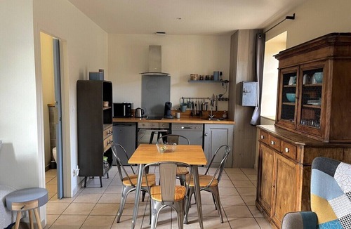 Pont-d'Ain Apartment | the nutcracker workshop