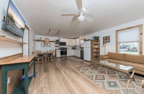 Swansboro House | "The Nutt" A Stylish Family+ Pet-Friendly Coastal Compound in Historic Swansboro
