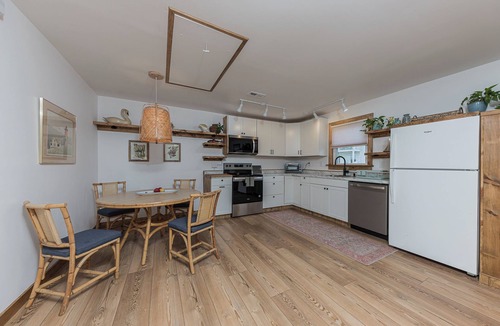 Swansboro House | "The Nutt" A Stylish Family+ Pet-Friendly Coastal Compound in Historic Swansboro