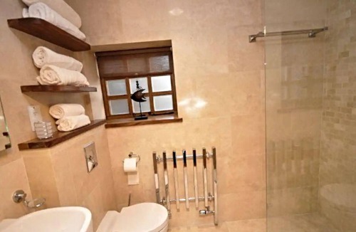 Cheselbourne Bed & Breakfast | The Oak at Dewlish