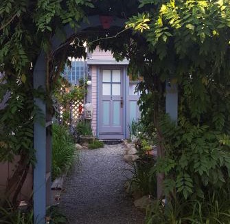 Circuit Avenue Hotel | The Oak Bluffs Inn